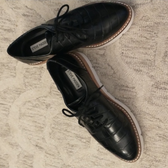 Steve Madden Black Loafers - Picture 12 of 13